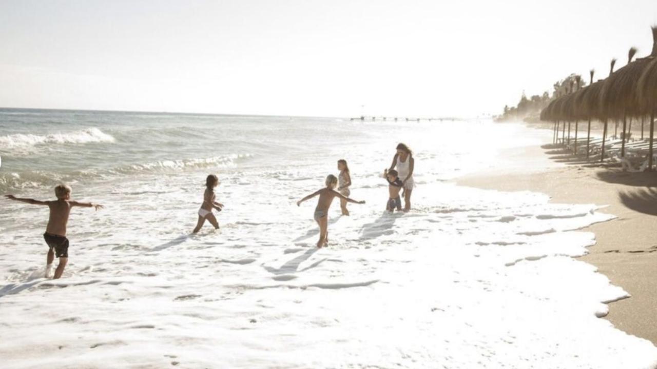 Mi Capricho A12 - Luxury Beachfront Apartment- Costa Del Sol Apartamento Sitio de Calahonda