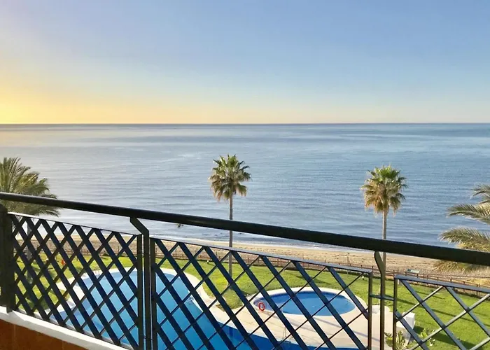 Mi Capricho A12 - Luxury Beachfront Apartment- Costa Del Sol
