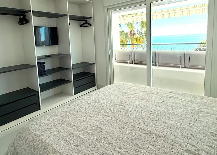 Mi Capricho A12 - Luxury Beachfront Apartment- Costa Del Sol