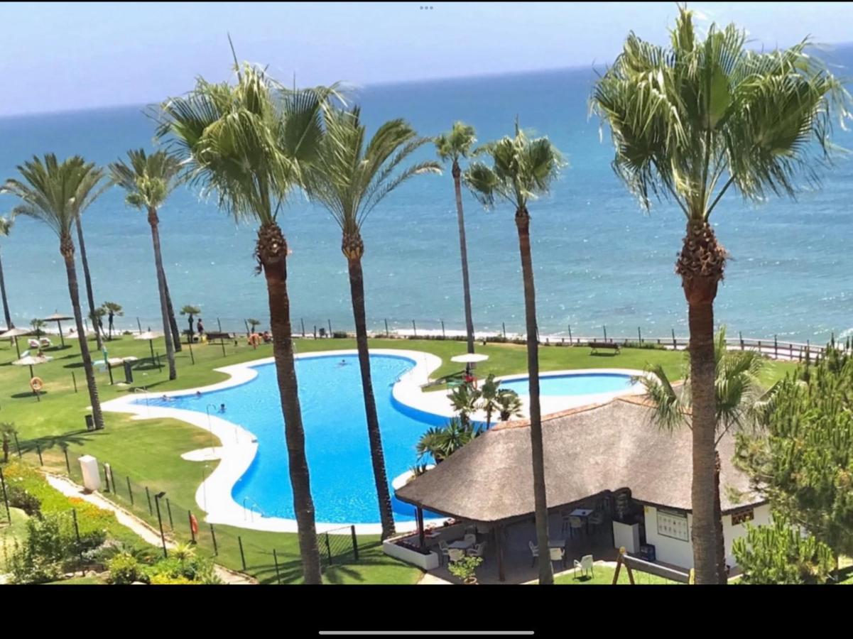 Mi Capricho A12 - Luxury Beachfront Apartment- Costa Del Sol *