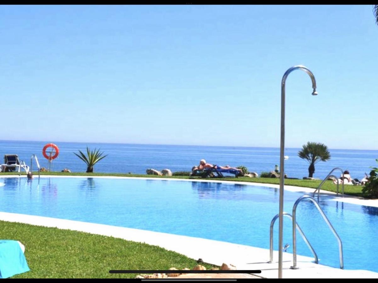 Mi Capricho A12 - Luxury Beachfront Apartment- Costa Del Sol *