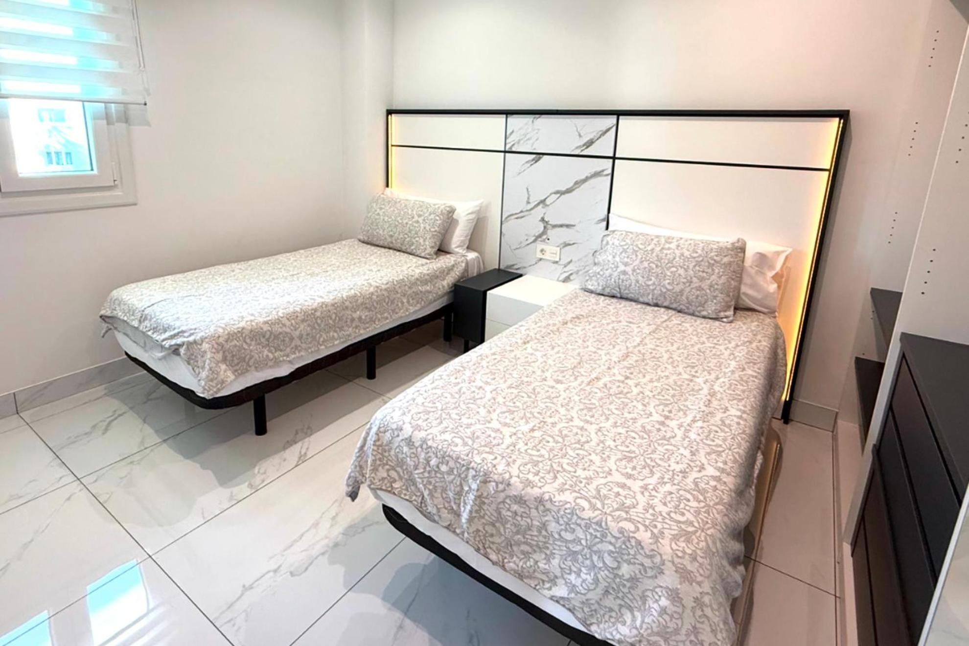 Mi Capricho A12 - Luxury Beachfront Apartment- Costa Del Sol *