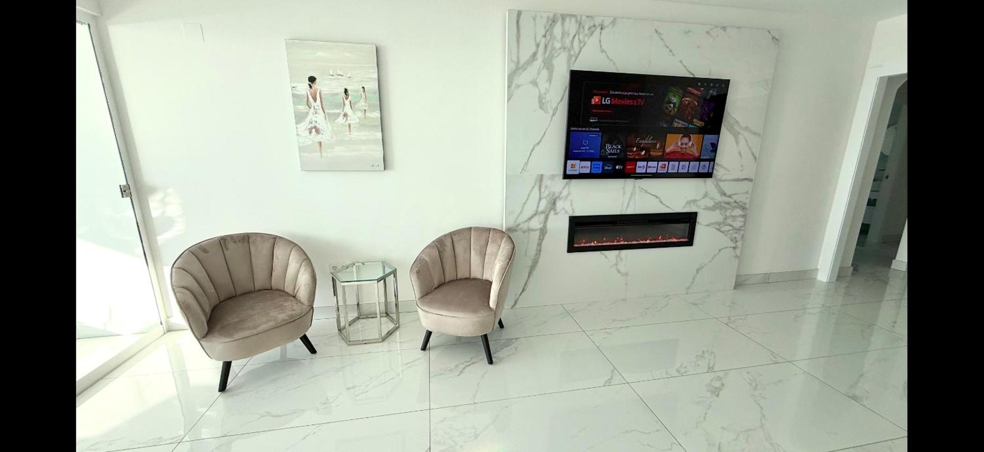 Mi Capricho A12 - Luxury Beachfront Apartment- Costa Del Sol * Sitio de Calahonda