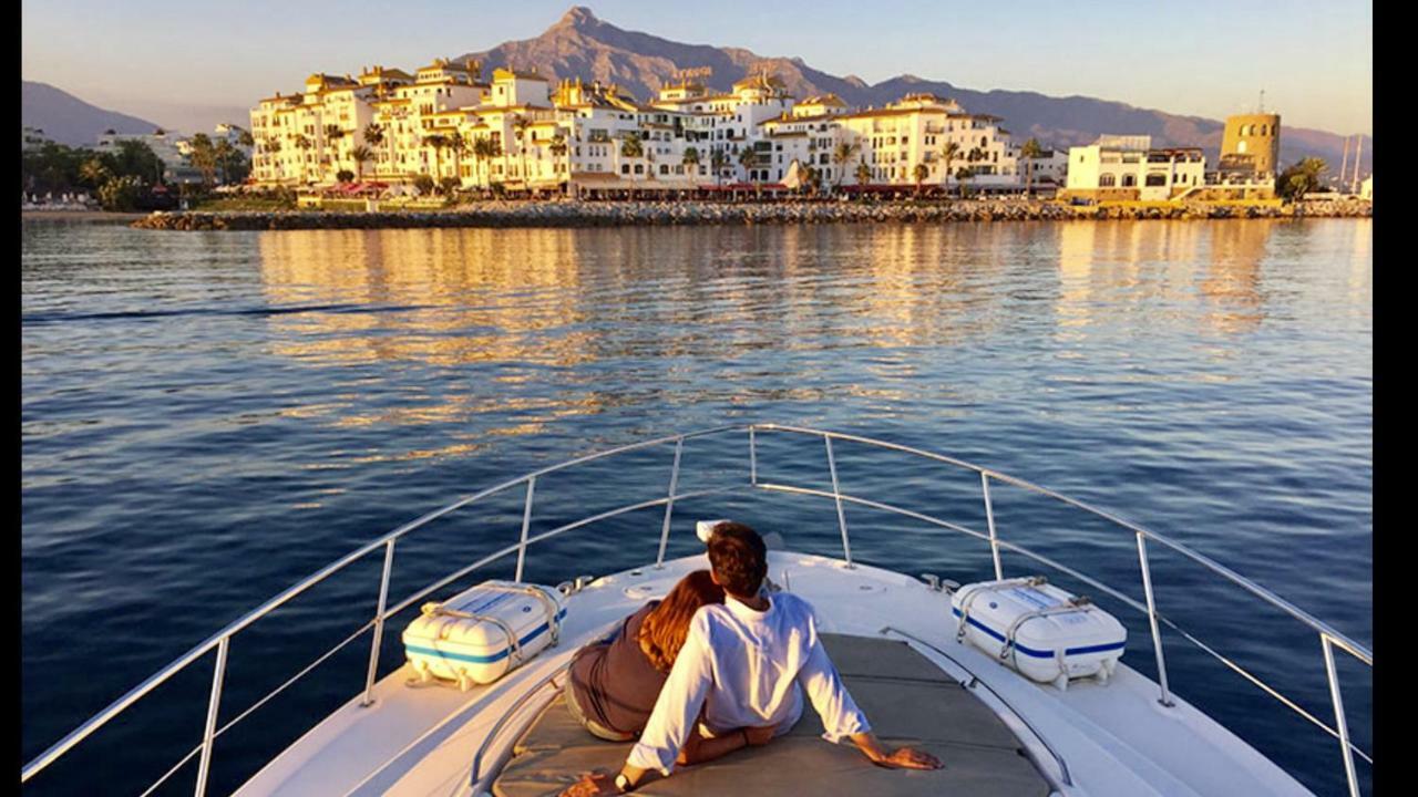 Apartamento Mi Capricho A12 - Luxury Beachfront Apartment- Costa Del Sol