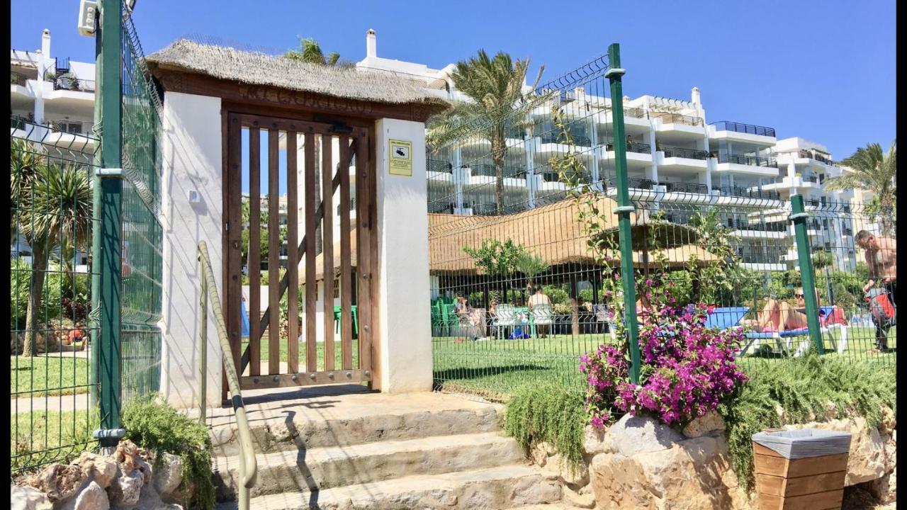 Mi Capricho A12 - Luxury Beachfront Apartment- Costa Del Sol Sitio de Calahonda